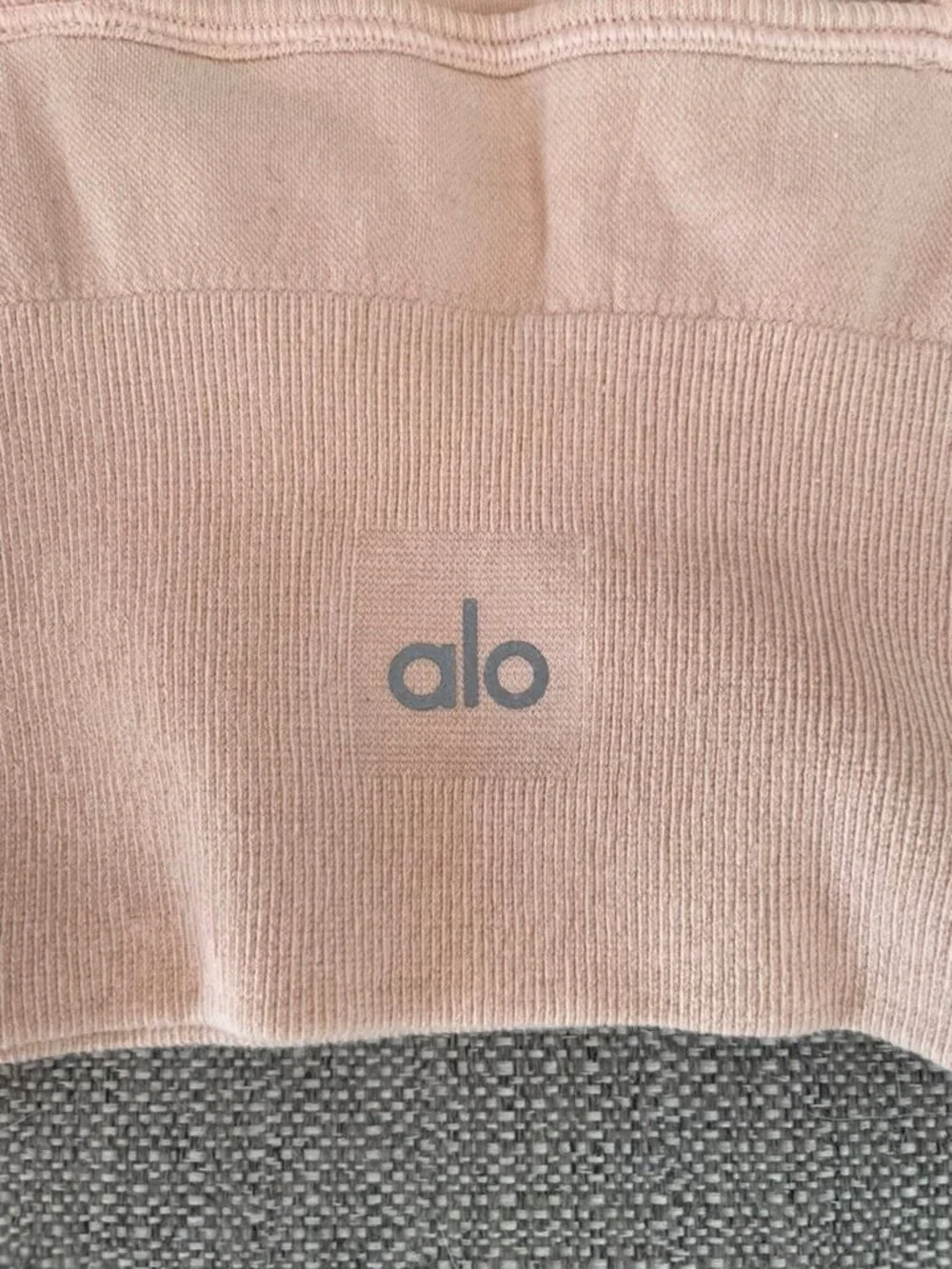 Alo Yoga Delight Sports Bra Bralette in Nectar Size Medium NWT